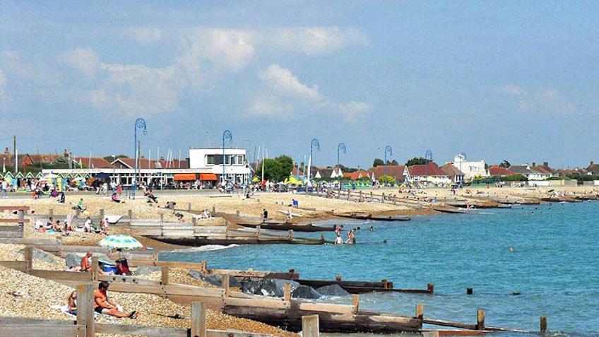 Felpham Guest House - Self Catering บอกเนอร์รีจิส ภายนอก รูปภาพ