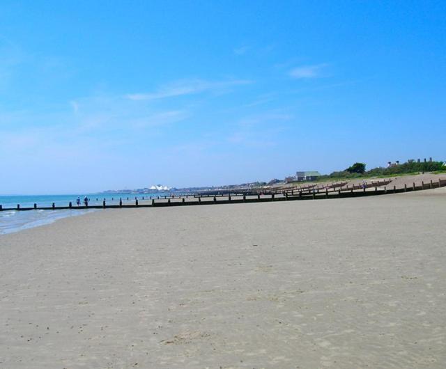 Felpham Guest House - Self Catering บอกเนอร์รีจิส ภายนอก รูปภาพ